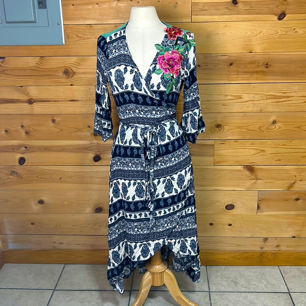 EUC Stunning Aratta silent journey floral wrap dress kimono Large high low hem